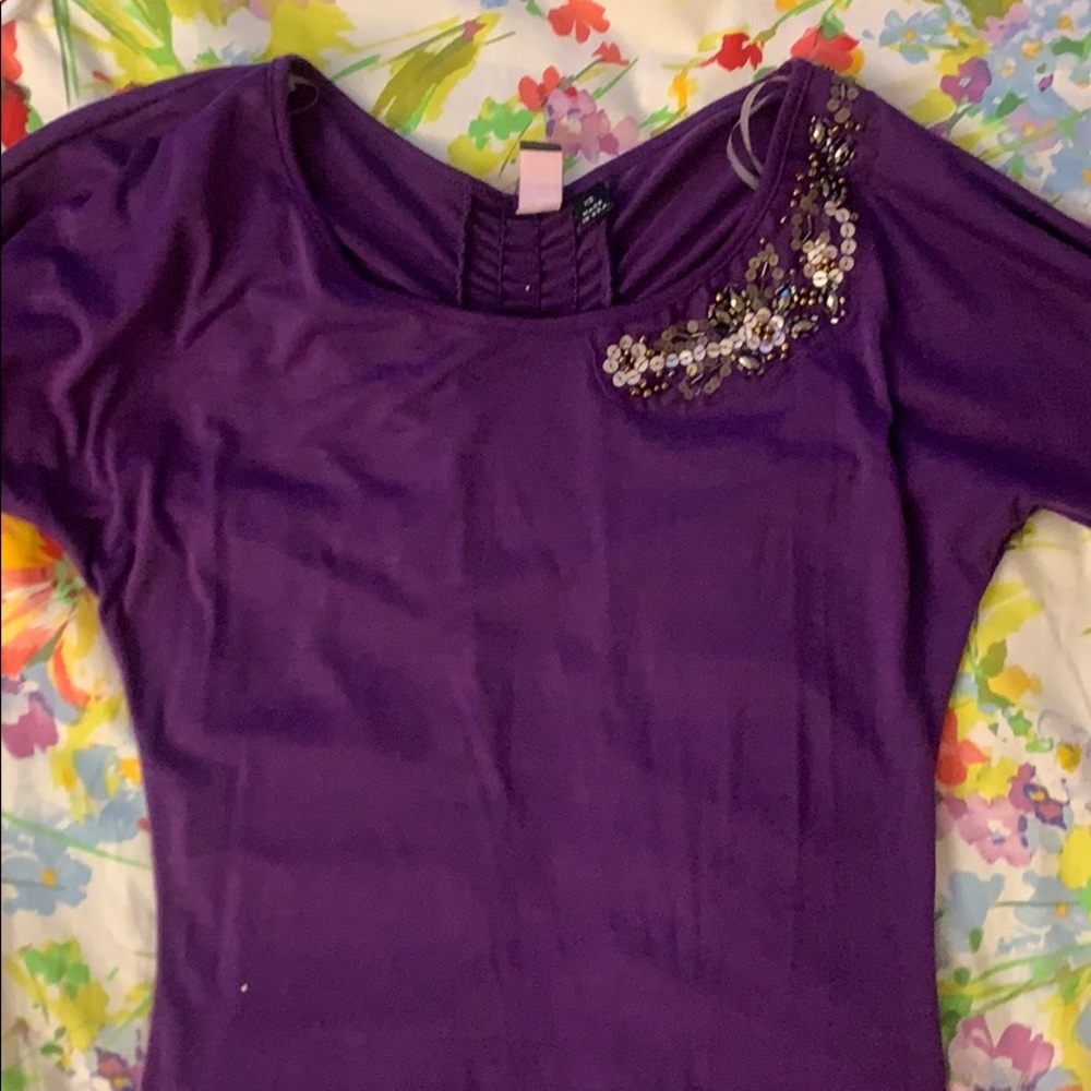 🌦️Come Clean Closet Sale🌦️ NWOT Love on a hanger top